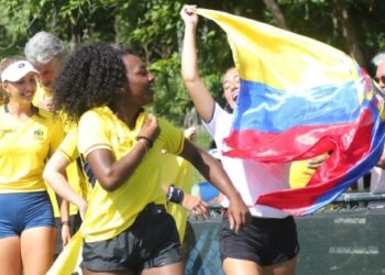 Equipo femenino de Ecuador que alcanzó el ascenso al Grupo 1 de América de la Billie Jean King Cup. FOTO /@BJKCup_es