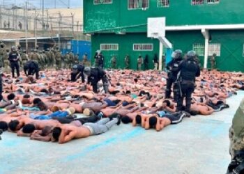 3.000 policías y militares ingresan a cárcel de Esmeraldas y Penitenciaría del Litoral