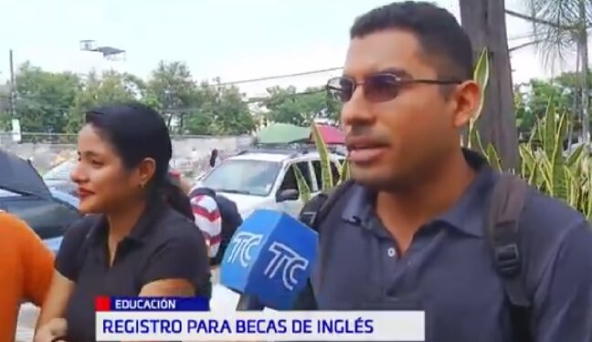 Because He Is Nice, es el nombre del programa, son 100 mil becas que el Gobierno ofrece para aprender inglés, Video