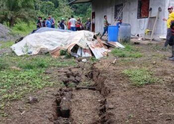 Quinindé la tierra se abre en la «Y de la laguna» y desaparecen humedales de Esmeraldas